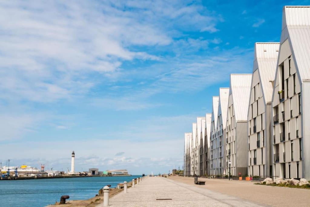 Un Ecrin Au Coeur Du Centre Ville Duinkerke Buitenkant foto